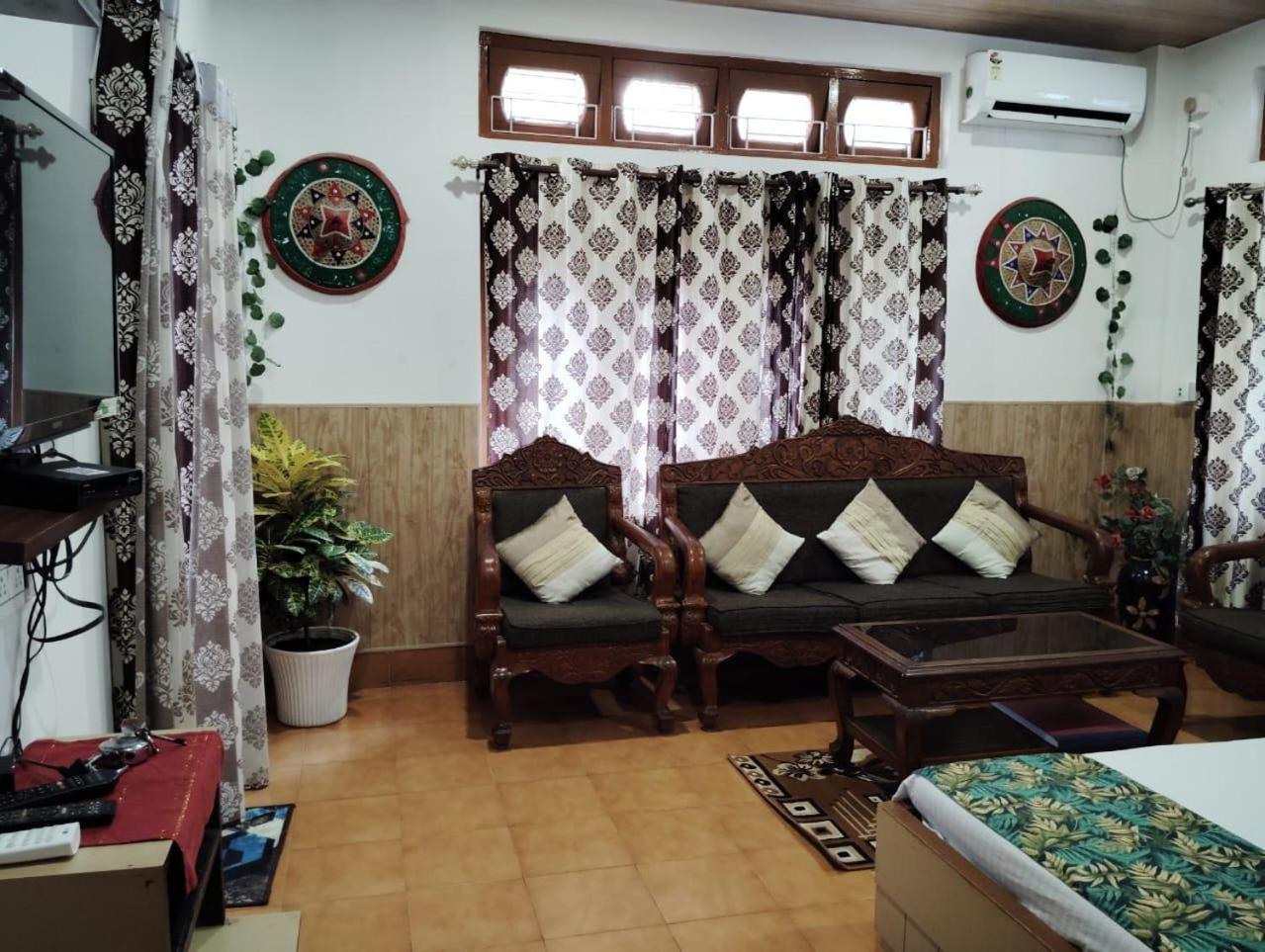 גווהטי Amazing Homestay מראה חיצוני תמונה