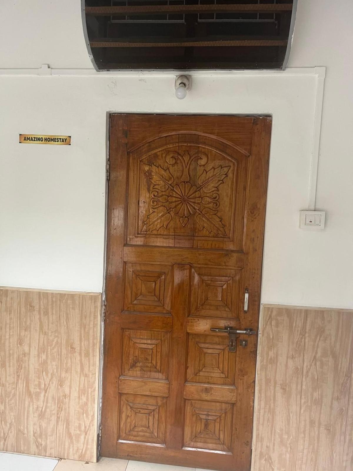 גווהטי Amazing Homestay מראה חיצוני תמונה