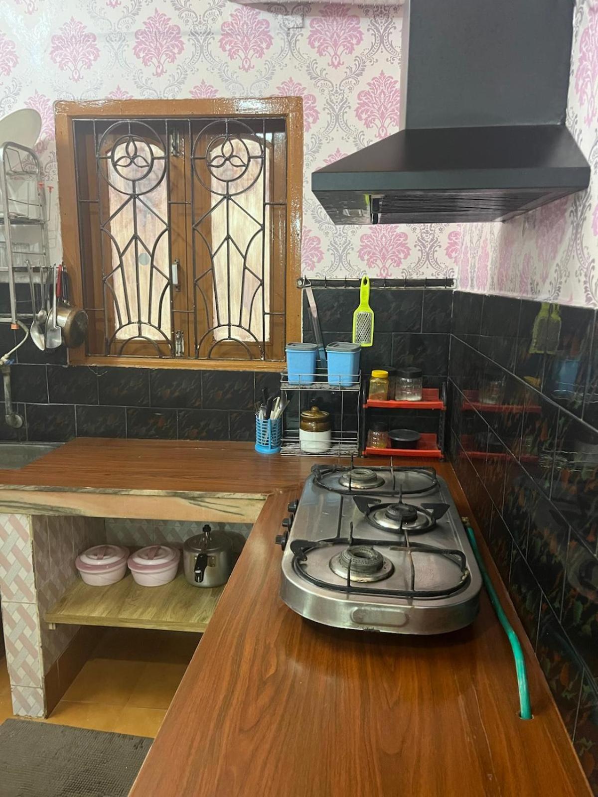גווהטי Amazing Homestay מראה חיצוני תמונה
